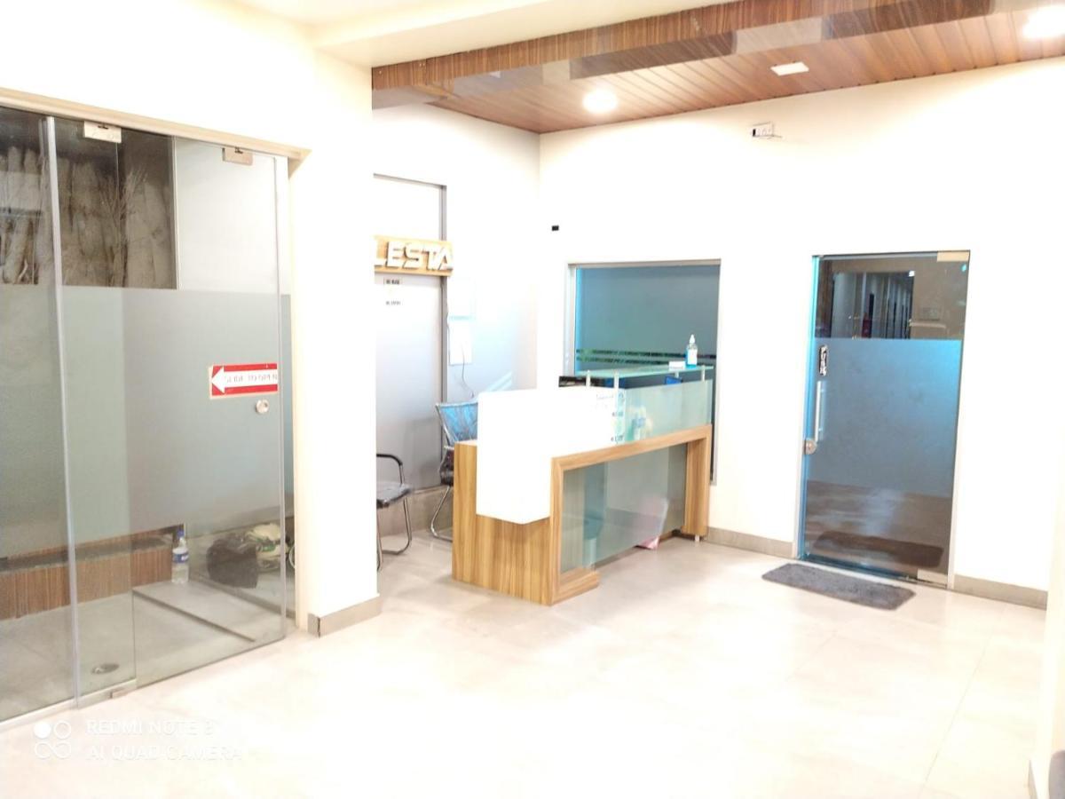U Life Hotel Bombay Exterior foto